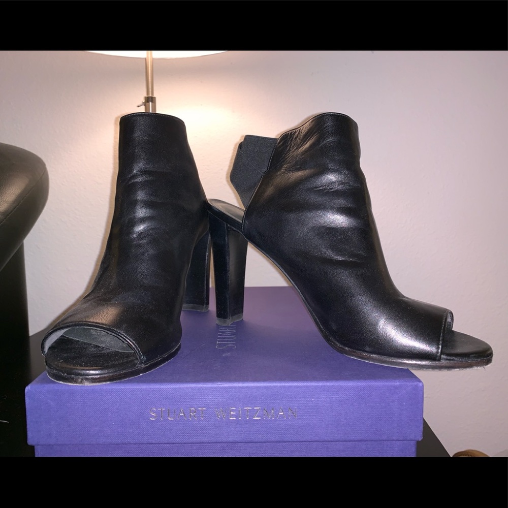 Stuart Weitzman black leather heel
